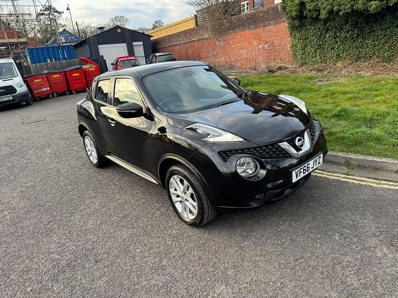 Black Used 2017 Nissan Juke N-Connecta SUV | £6,495 (Fair price) - Image 1/4
