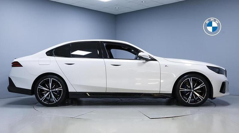 Used BMW 520 M Sport 205 HP (150 kW) 2024 White