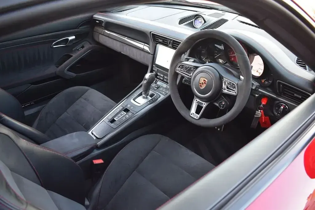 Used Porsche 911 Carrera 4 GTS 450 HP (330 kW) 2018 Red Coupe