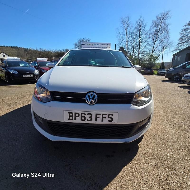 Used VW Polo Edition 75 HP (55 kW) 2014 White Hatchback
