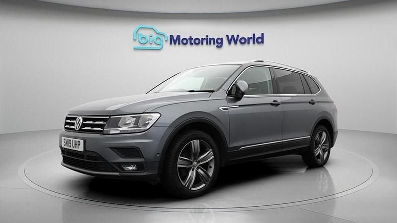 Used VW Tiguan Allspace Match 150 HP (110 kW) 2019 Grey SUV