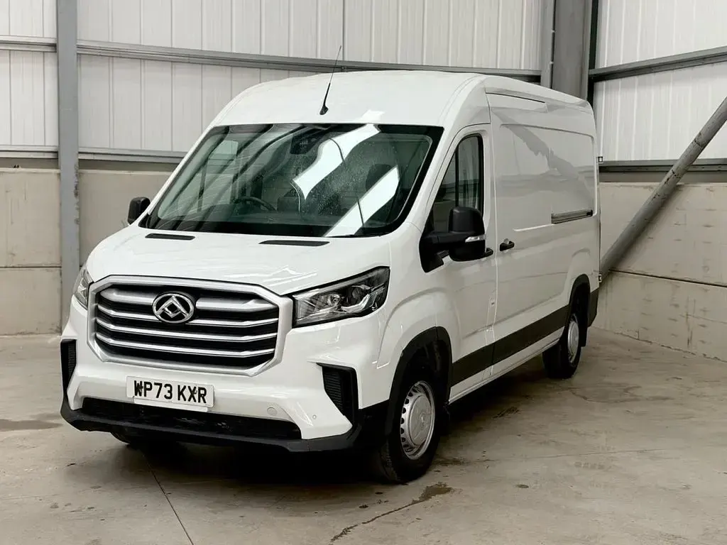 Used Maxus V90 163 HP (119 kW) 2023 White Van