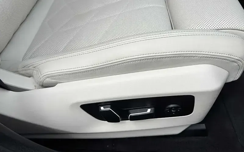 Used BMW i5 M Sport 250 kW (340 HP) 2024 White Sedan
