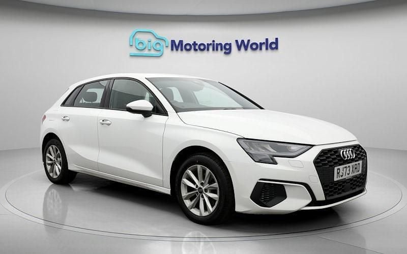 Used Audi A3 Sportback 110 HP (80 kW) 2023 White Hatchback