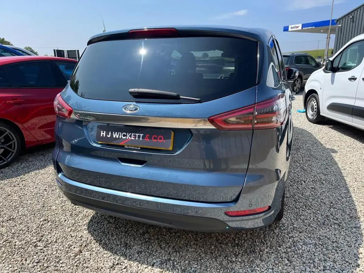 Used Ford S-MAX Titanium 2019 Blue MPV