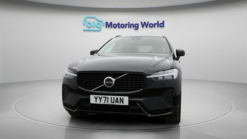 Used Volvo XC60 R-Design 247 HP (181 kW) 2021 SUV