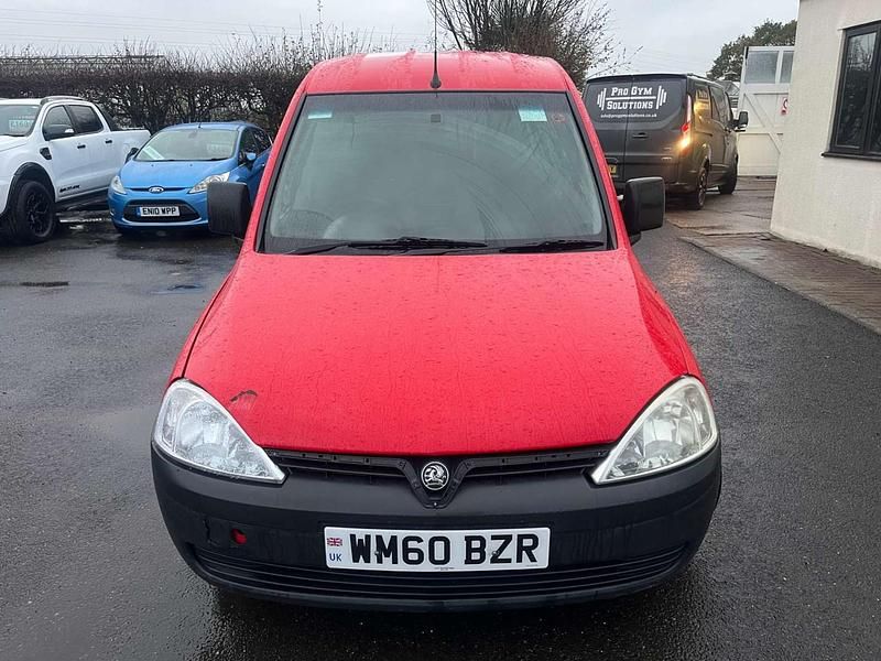Used Vauxhall Combo 2011 Red MPV