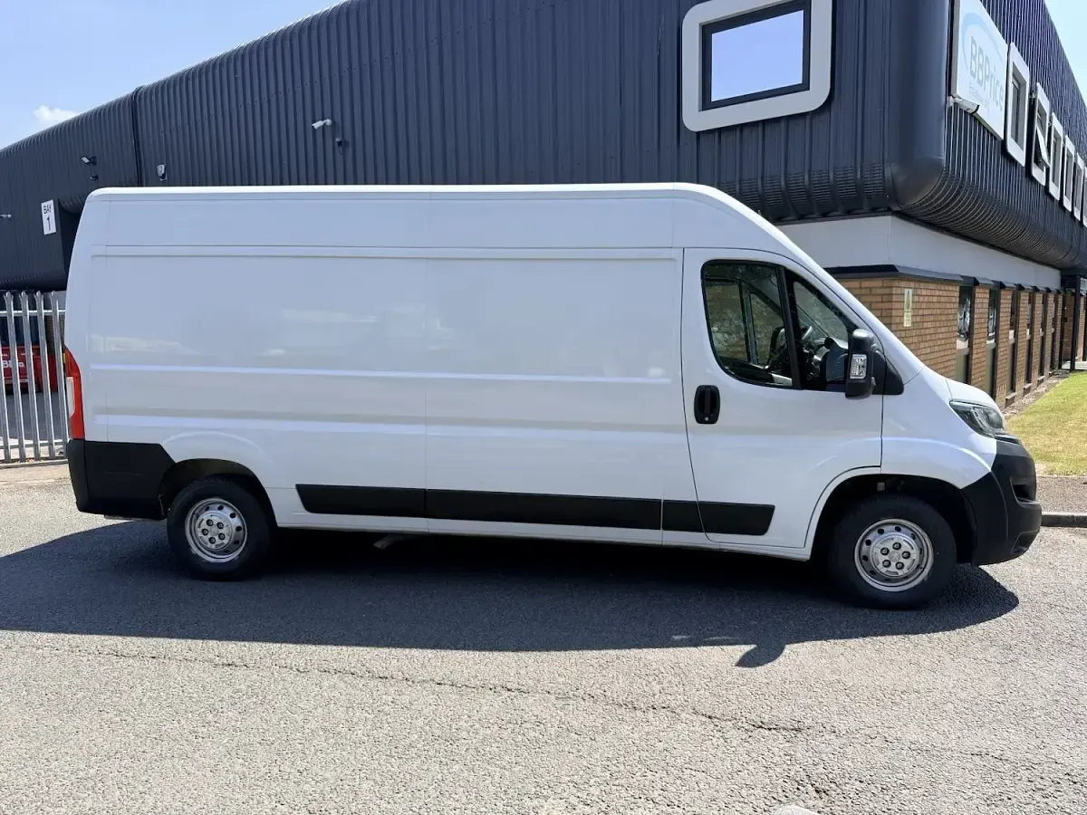 Used Peugeot Boxer 2022 White Van