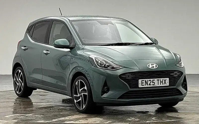 Used Hyundai i10 Premium 79 HP (58 kW) 2025 Hatchback