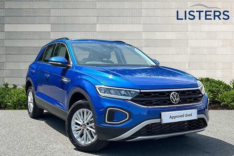 Ravenna blue Used 2025 VW T-Roc Life SUV | £27,890 (Expensive) - Image 1/4