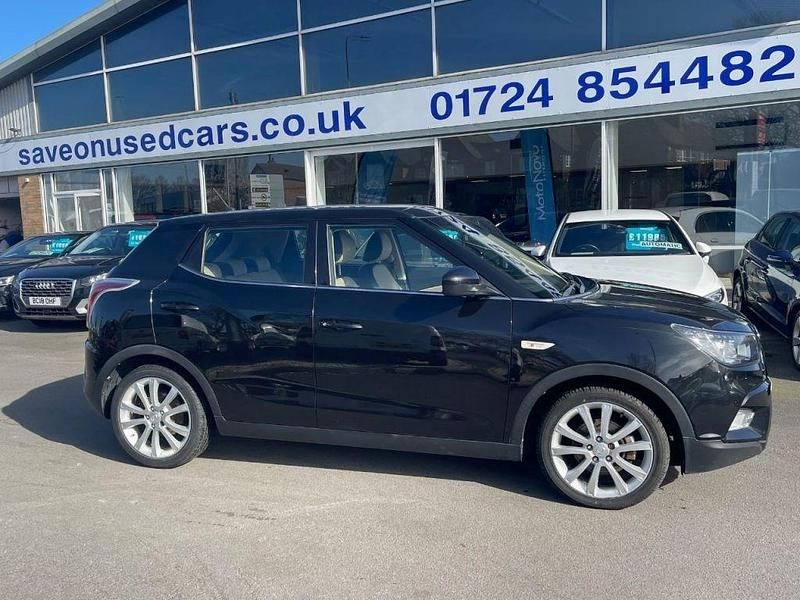 Used Ssangyong (KGM) Tivoli 115 HP (84 kW) 2018 Black SUV