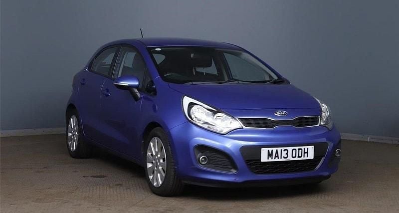 Blue Used 2013 Kia Rio 2 Hatchback | £3,490 (Fair price) - Image 1/2