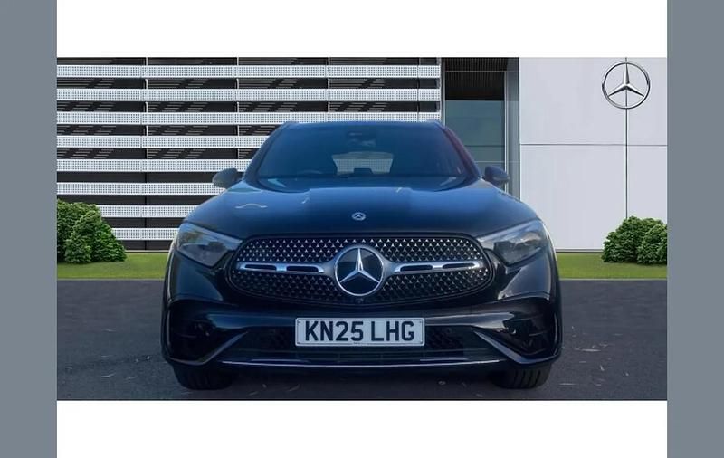 Used Mercedes GLC300e AMG Line Premium Plus 254 HP (186 kW) 2025 Black SUV