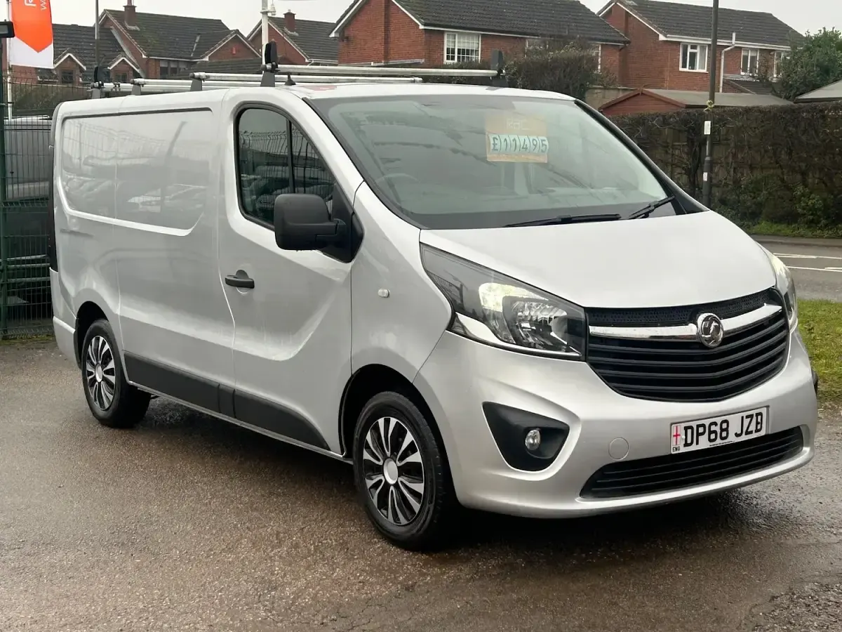 Used Vauxhall Vivaro Sportive 120 HP (88 kW) 2018 Silver MPV