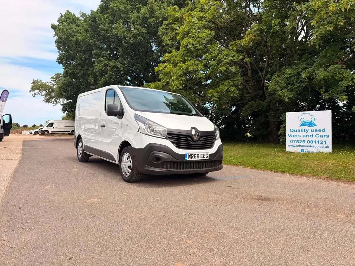 Used Renault Trafic Business 120 HP (88 kW) 2018 White MPV