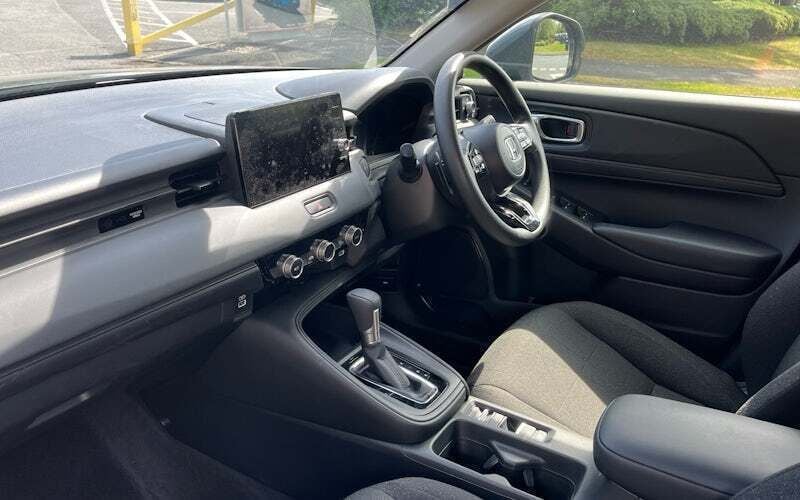 Second-hand Honda HR-V Elegance 131 CP (96 kW) 2024 SUV