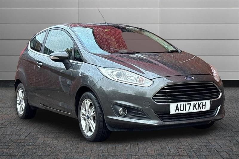 Magnetic Used 2017 Ford Fiesta Zetec Hatchback | £6,495 (Good price) - Image 1/2
