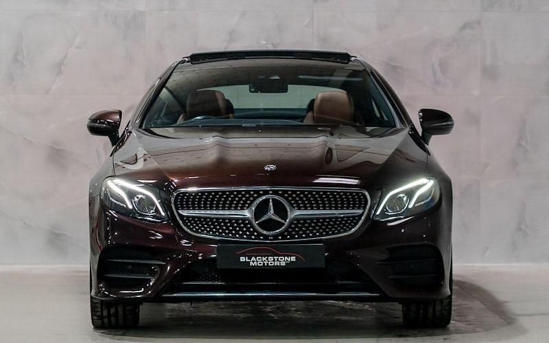 Used Mercedes E220 AMG Line Premium Plus 194 HP (142 kW) 2018 Red Coupe