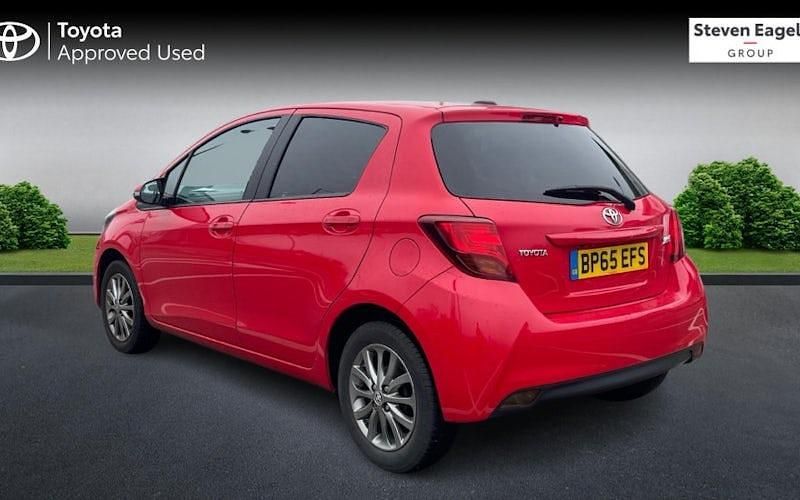 Used Toyota Yaris 99 HP (72 kW) 2016 Hatchback
