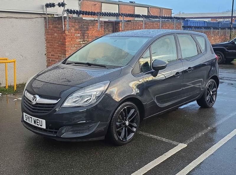 Used Vauxhall Meriva Club 120 HP (88 kW) 2017 Black MPV