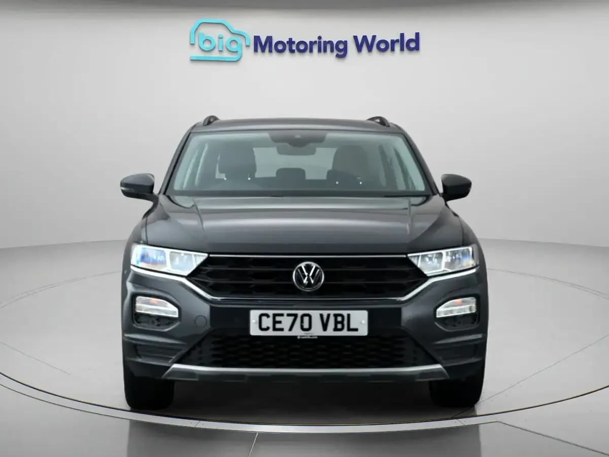 Used VW T-Roc SE 113 HP (83 kW) 2020 SUV