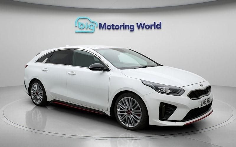 Used 2021 Kia ProCeed Hatchback | £17,138 (Good price) - Image 1/4