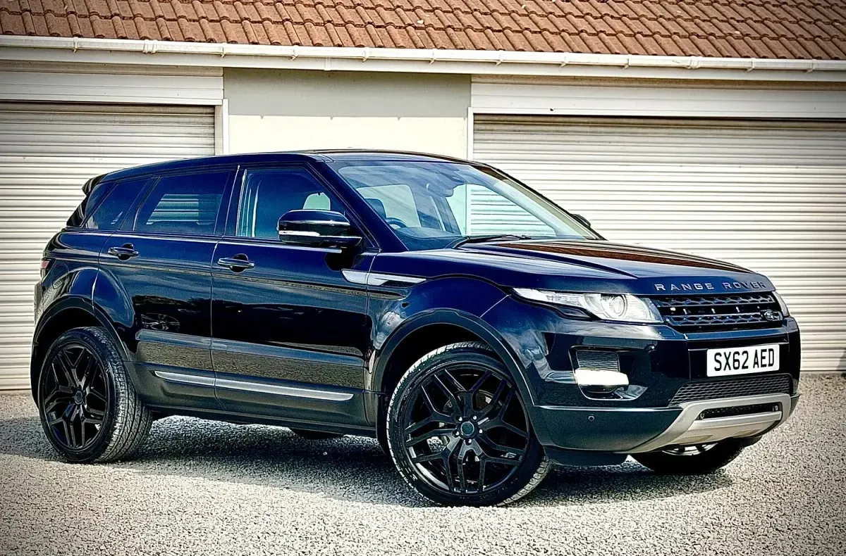 Used Land Rover Range Rover evoque Pure 150 HP (110 kW) 2013 Black SUV