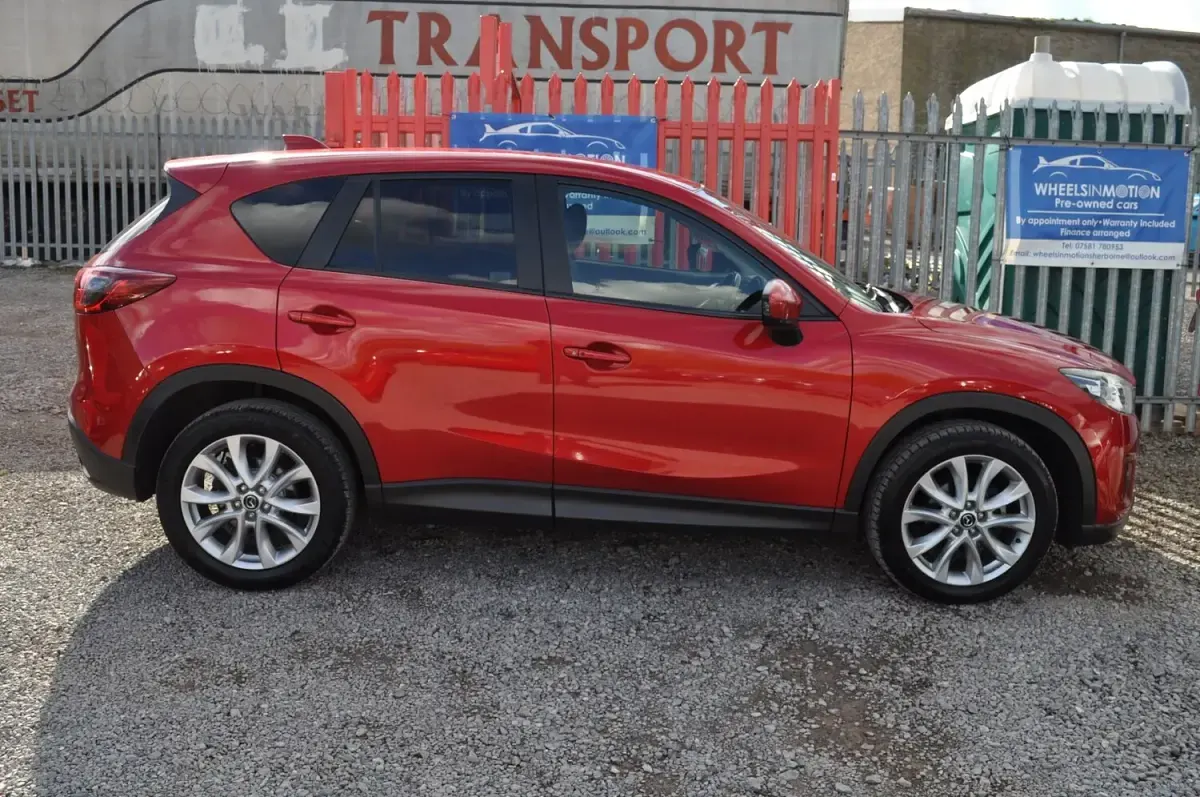 Used Mazda CX-5 Inclusive 175 HP (128 kW) 2015 Red SUV