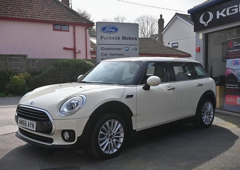Used Mini Cooper Clubman 136 HP (100 kW) 2016 White Estate