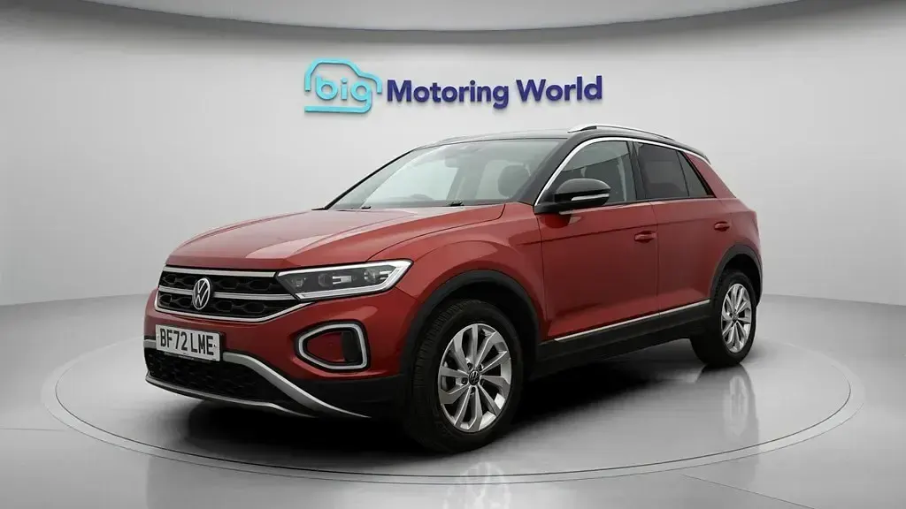 Usado VW T-Roc Style 150 HP (110 kW) 2023 Vermelho SUV