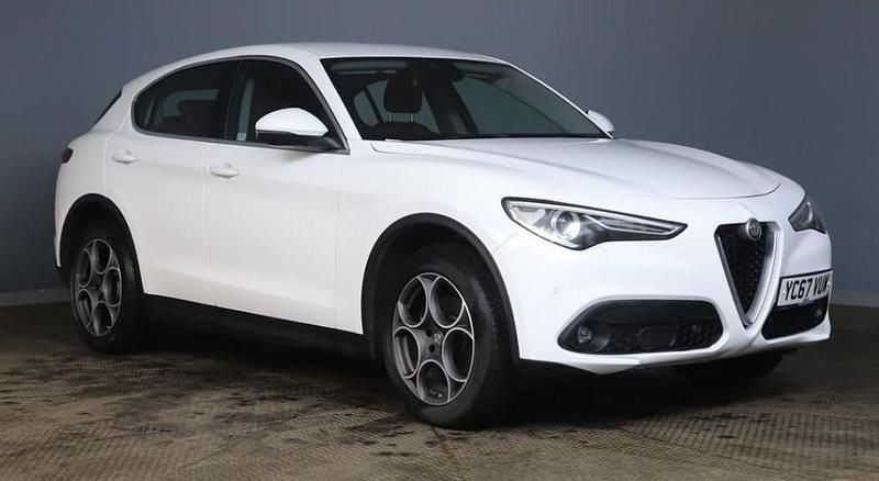 Used Alfa Romeo Stelvio Edizione Speciale 210 HP (154 kW) 2017 White SUV