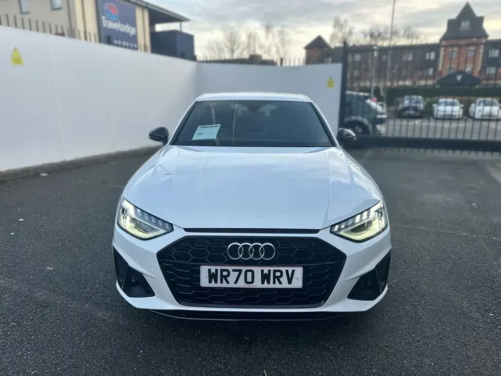 Used Audi A4 Black Edition 150 HP (110 kW) 2020 White Sedan