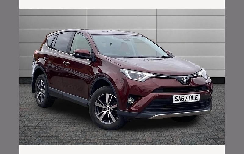 Used Toyota RAV4 Business Edition 143 HP (105 kW) 2017 Red SUV