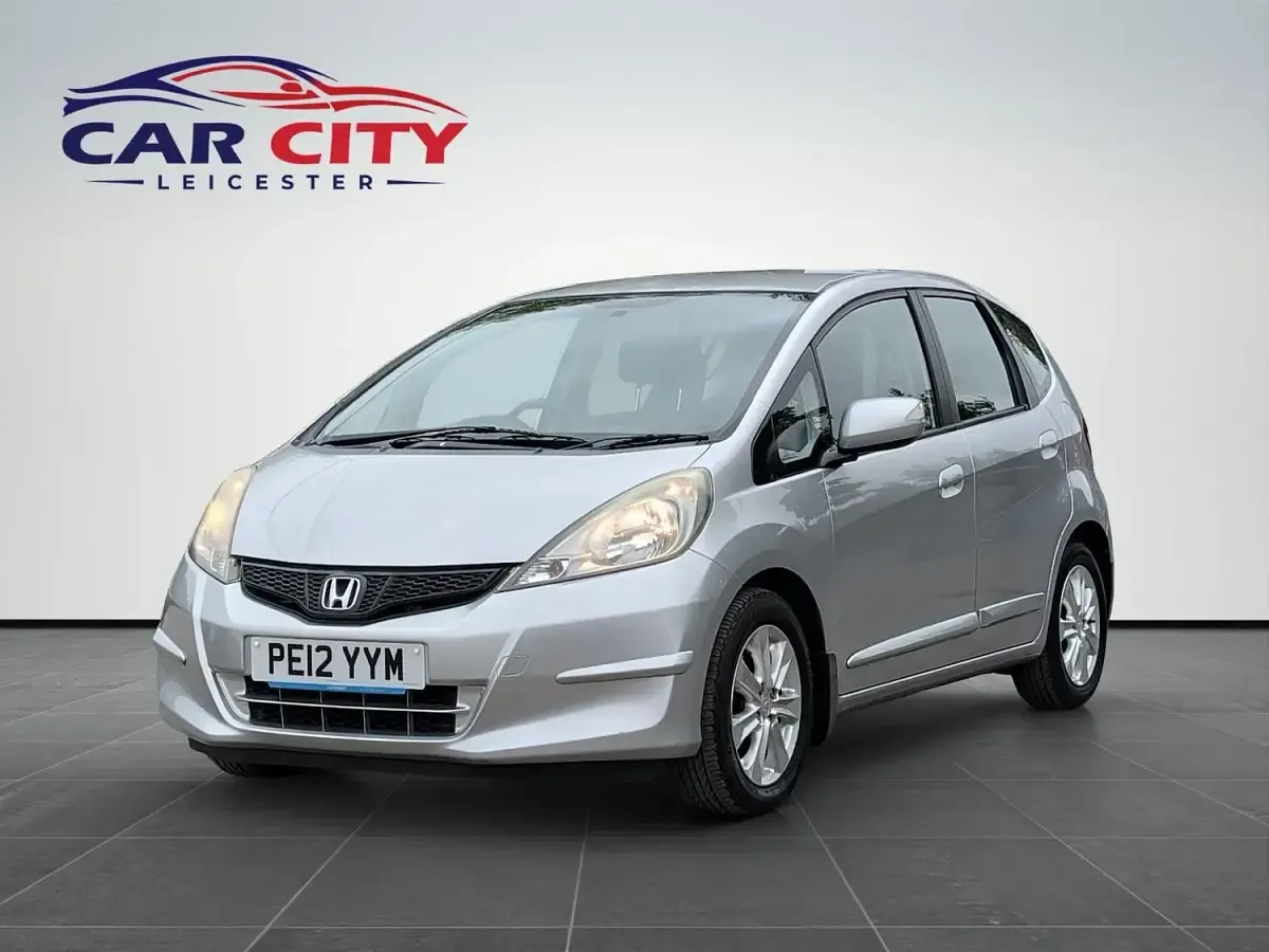 Used Honda Jazz ES 99 HP (72 kW) 2012 Silver Hatchback