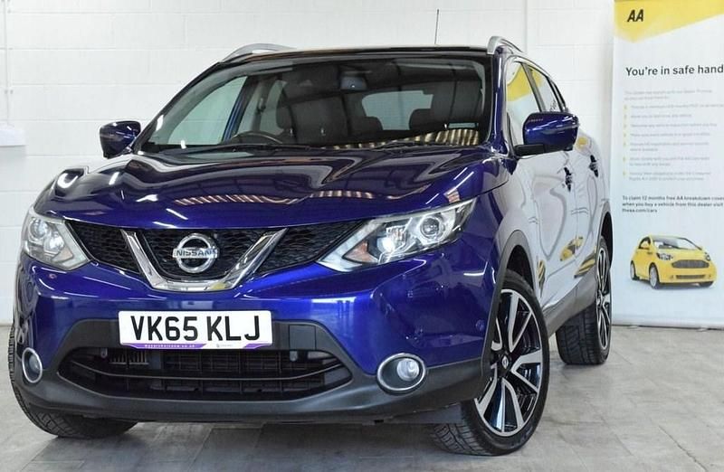 Used Nissan Qashqai Tekna 110 HP (80 kW) 2015 Blue SUV
