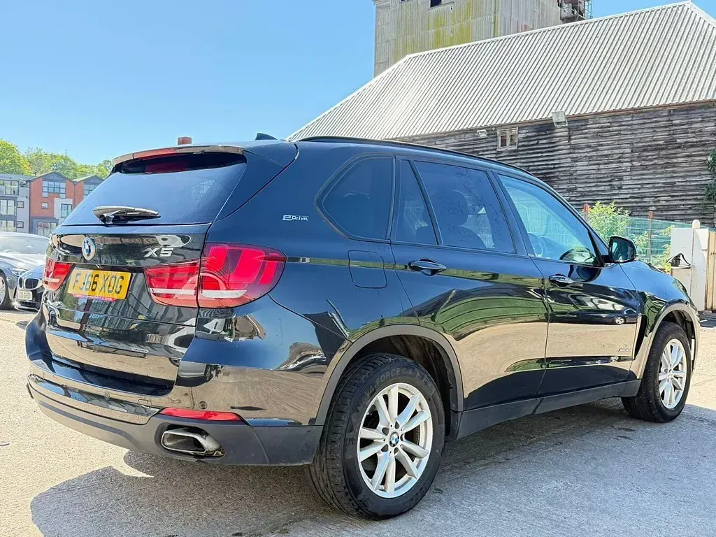 Używany BMW X5 Comfort Edition 313 KM (230 kW) 2016 Czarny SUV