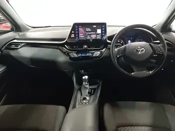 Used Toyota C-HR 122 HP (89 kW) 2023 White SUV