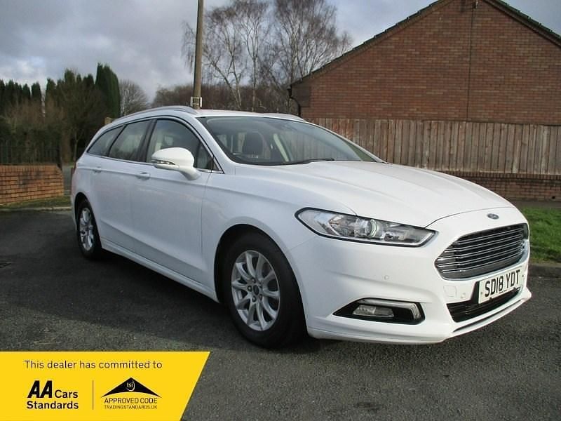 Used Ford Mondeo Titanium 120 HP (88 kW) 2018 White Estate