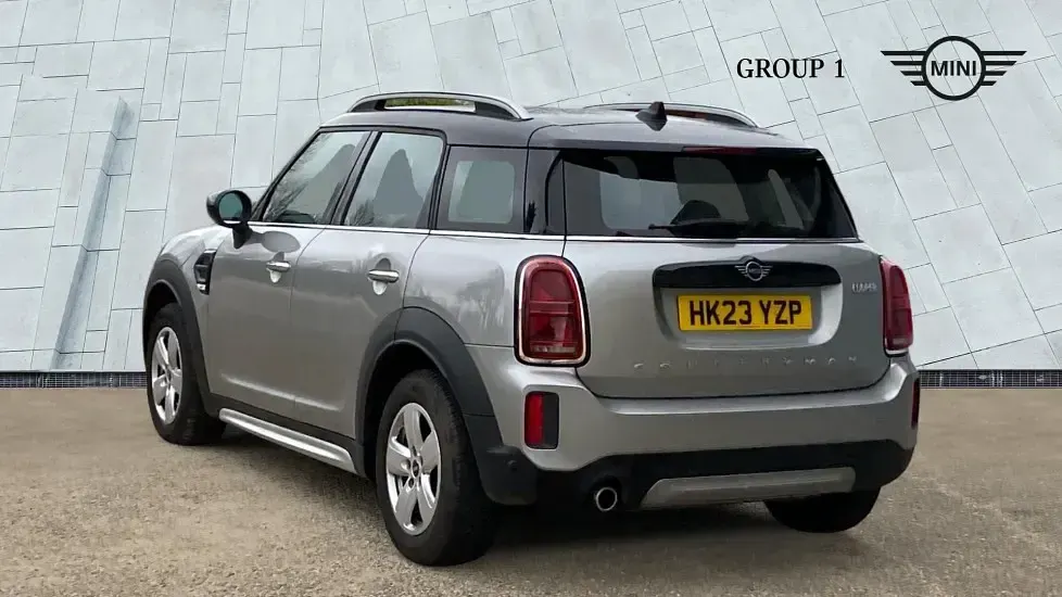 Używany Mini Cooper Countryman Classic 136 KM (100 kW) 2023 Srebrny SUV