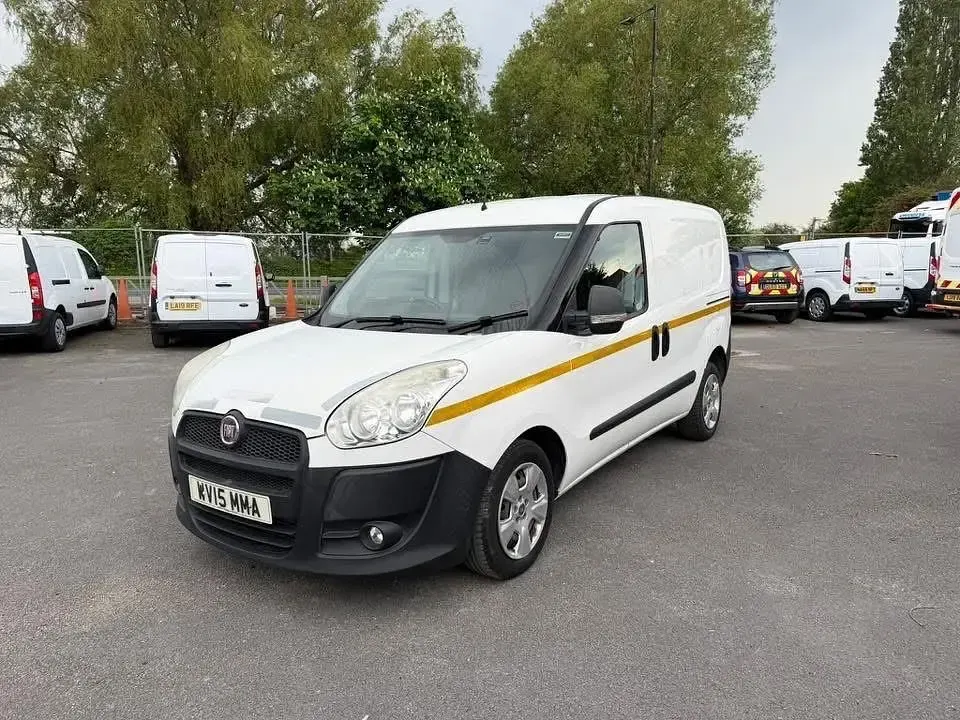 Używany Fiat Doblò 90 KM (66 kW) 2015 Biały Minivan