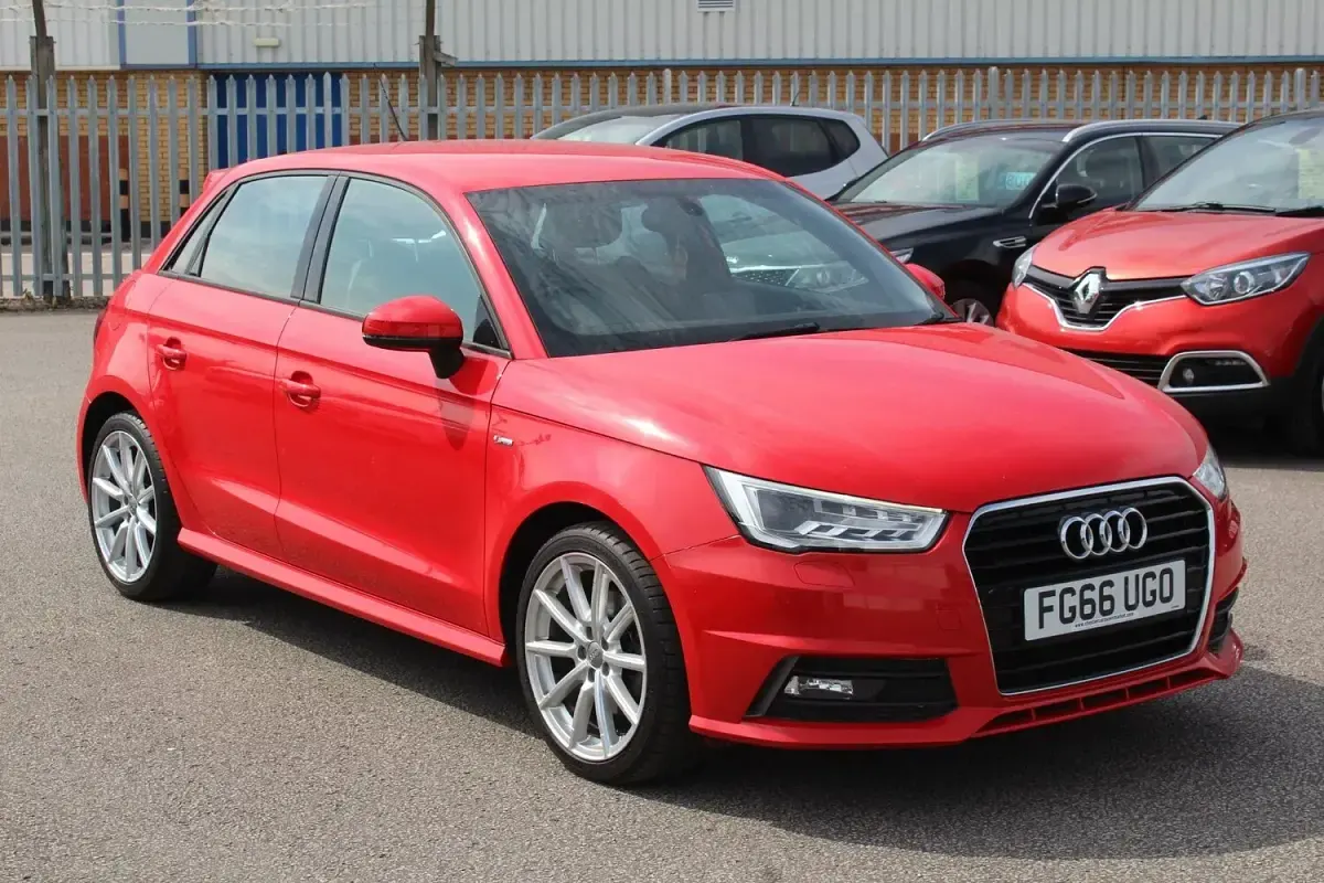 Used Audi A1 Sportback S-Line 125 HP (91 kW) 2016 Red Hatchback