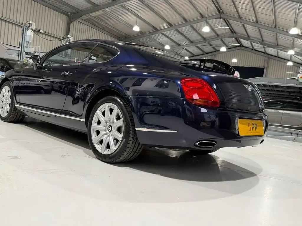 Used Bentley Continental 552 HP (405 kW) 2004 Blue Coupe