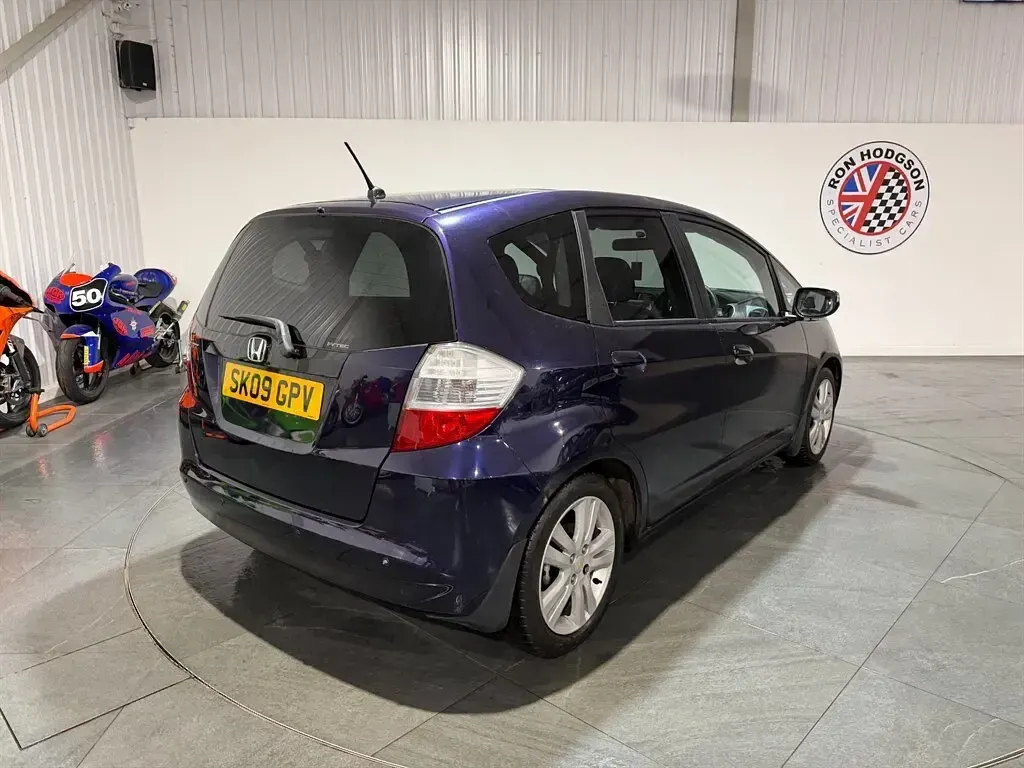 Used Honda Jazz EX 100 HP (73 kW) 2009 Mauve/purple Hatchback