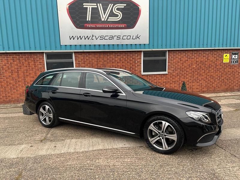 Used Mercedes E200 SE 184 HP (135 kW) 2018 Black Estate