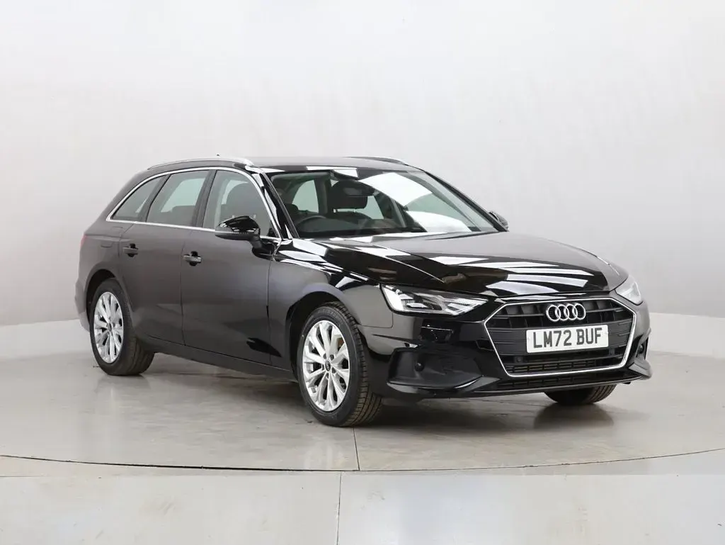 Used Audi A4 Comfort 150 HP (110 kW) 2022 Black Estate