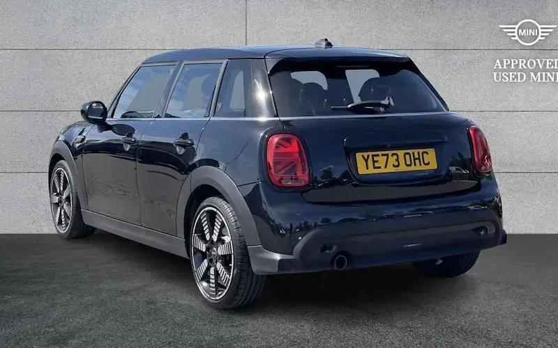 Used Mini Cooper Exclusive 136 HP (100 kW) 2023 Black Hatchback