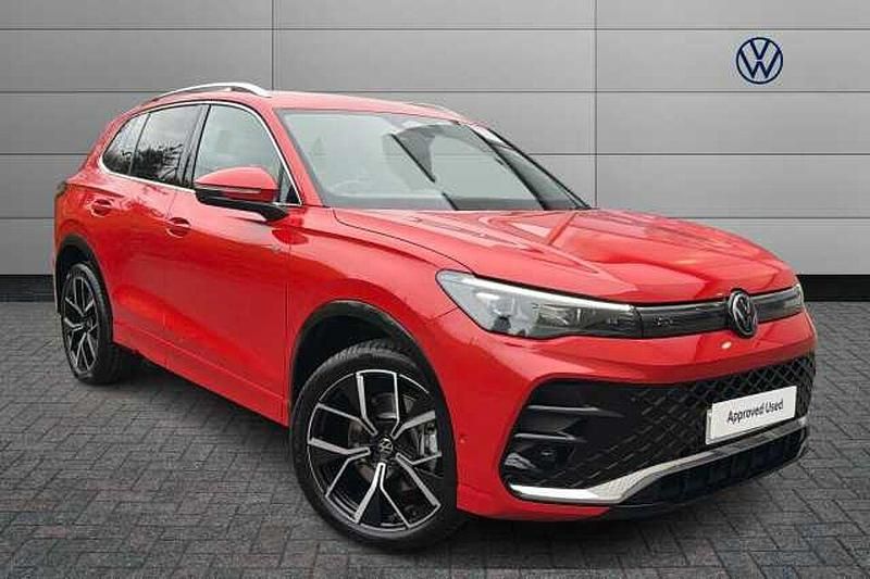 Used VW Tiguan R-line 272 HP (200 kW) 2025 Red SUV