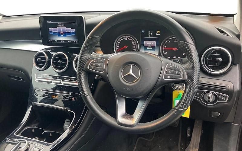 Used Mercedes GLC220 Executive 170 HP (125 kW) 2016 Black Estate