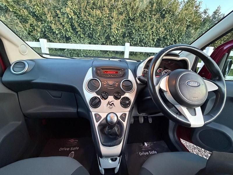 Used Ford Ka Zetec 69 HP (50 kW) 2012 Red Hatchback