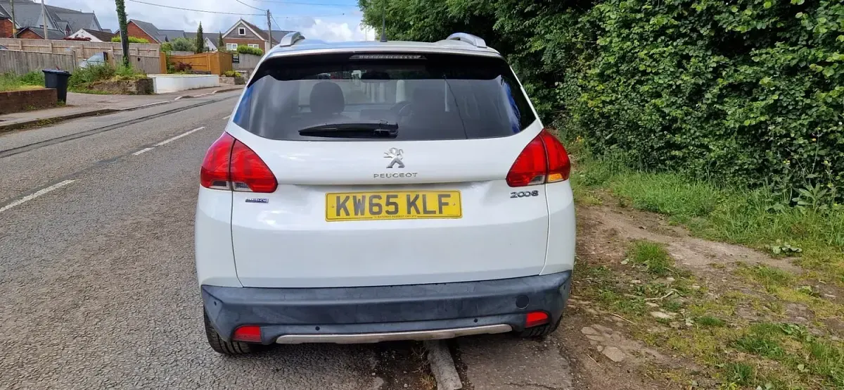 Used Peugeot 2008 2015 White SUV